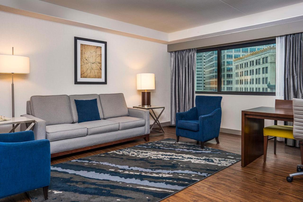 Embassy Suites By Hilton Indianapolis Downtown מראה חיצוני תמונה