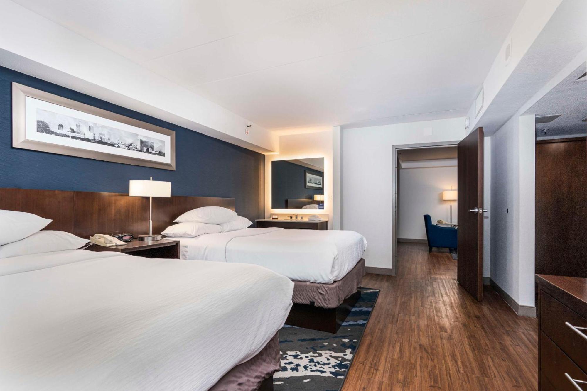 Embassy Suites By Hilton Indianapolis Downtown מראה חיצוני תמונה